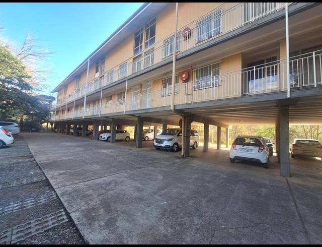 2 BEDROOM APARTMENT FOR SALE IN LYNNWOOD GLEN